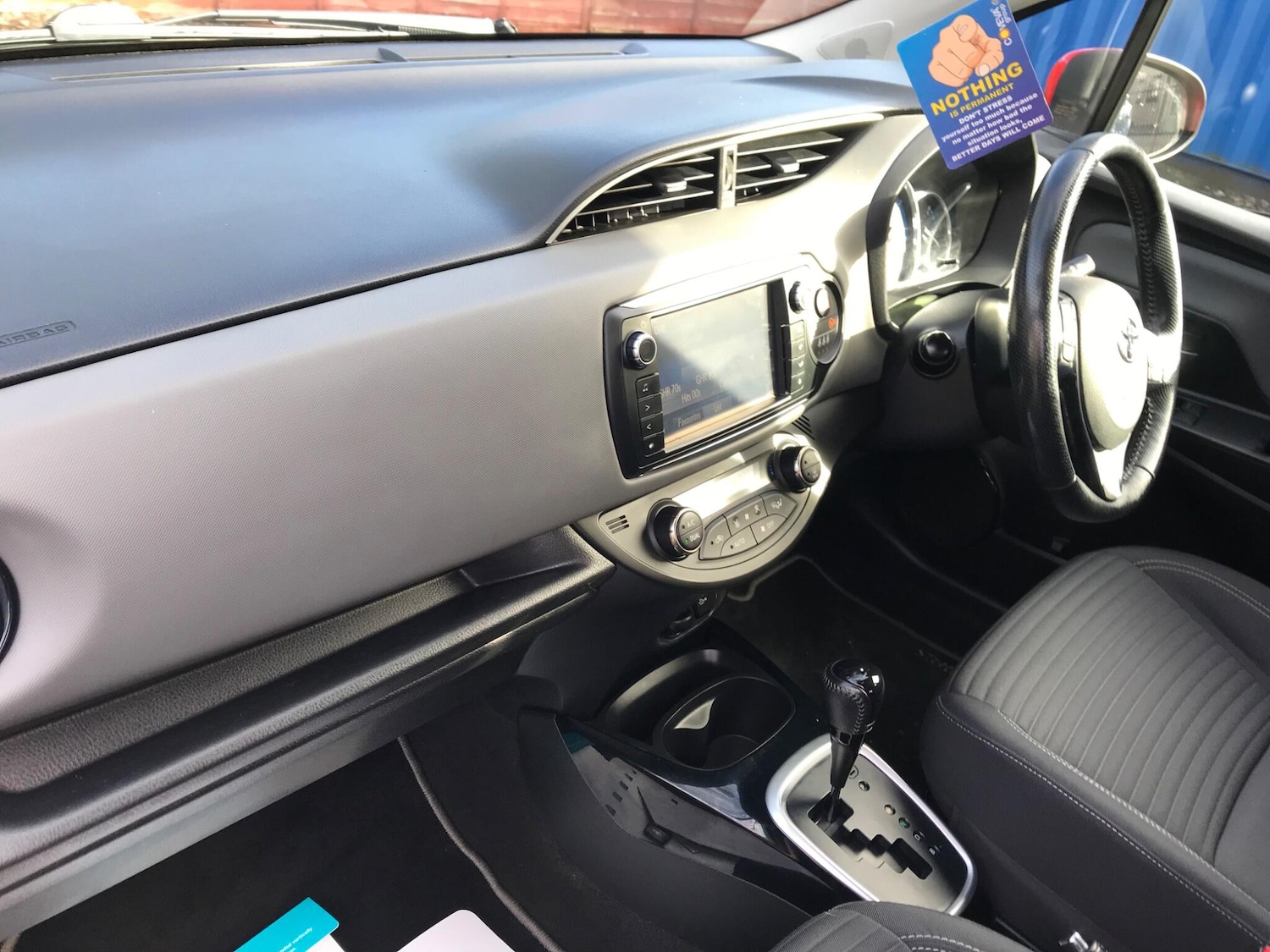 Used Toyota Yaris 2016 for sale - 76377571: Photo 9
