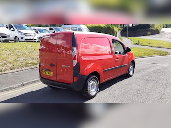 Used Renault Kangoo 2017 for sale - 76988153: Photo