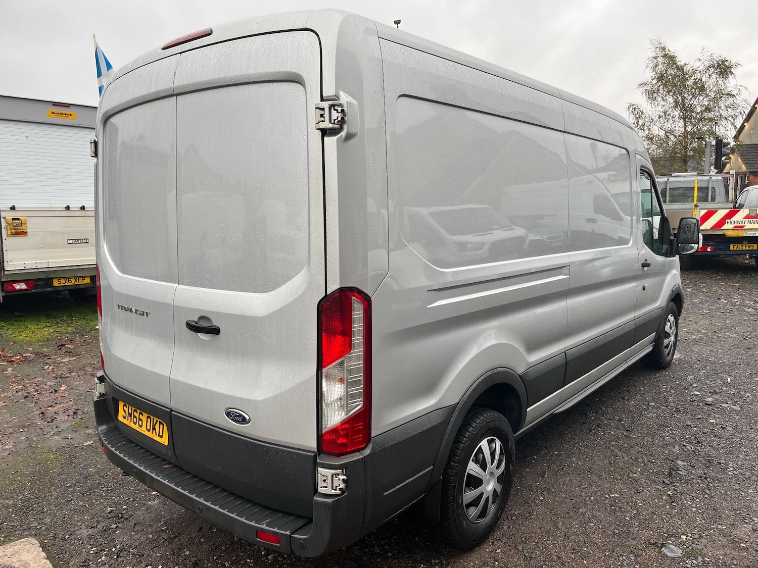Used Ford Transit 2016 for sale - 76701102: Photo 3