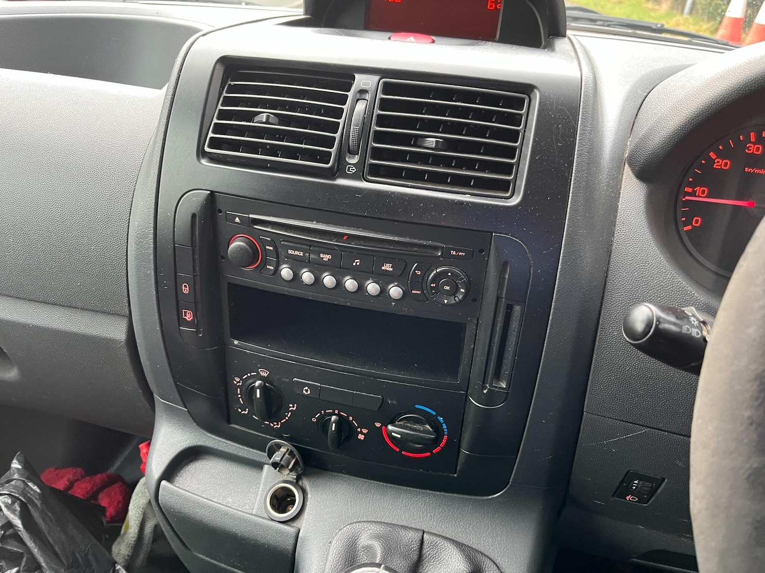 Used Peugeot Expert 2014 for sale - 77203592: Photo 11