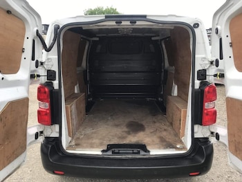 Used Peugeot Expert 2017 for sale - 76991587: Photo