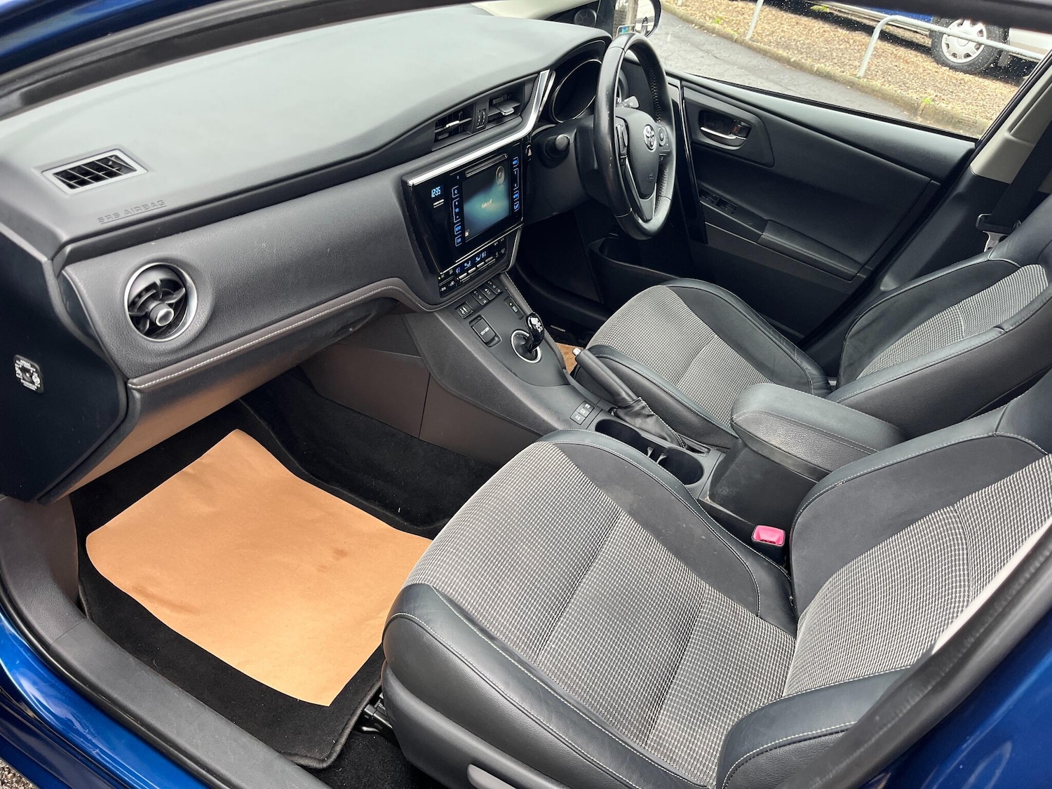 Used Toyota Auris for sale - 77291111: Photo 8