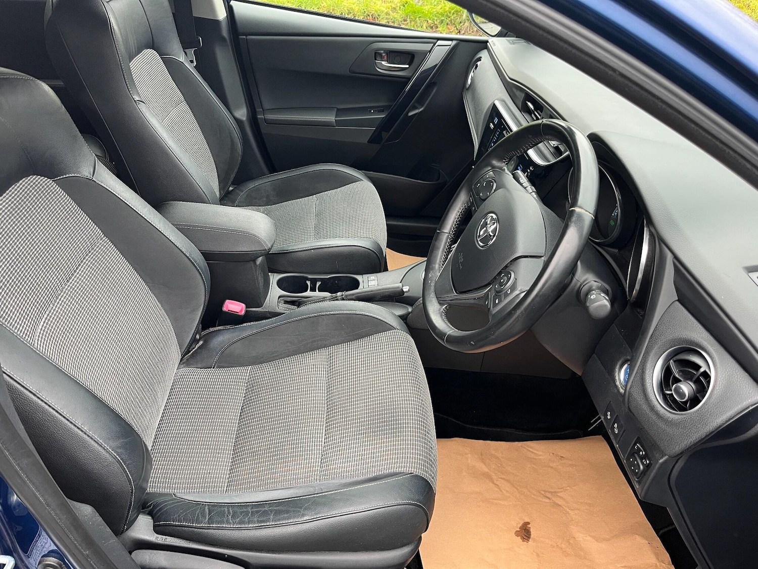 Used Toyota Auris for sale - 77291111: Photo 9