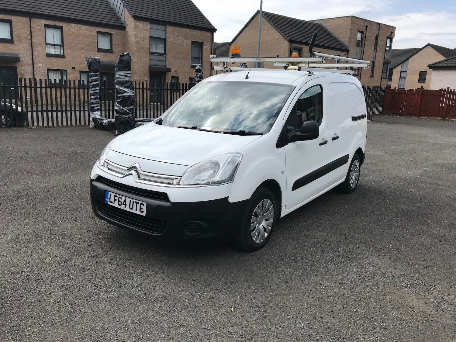 Used Citroen Berlingo 2014 for sale - 77049843: Photo 2