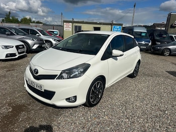 Used Toyota Yaris 2012 for sale - 79601427: Photo
