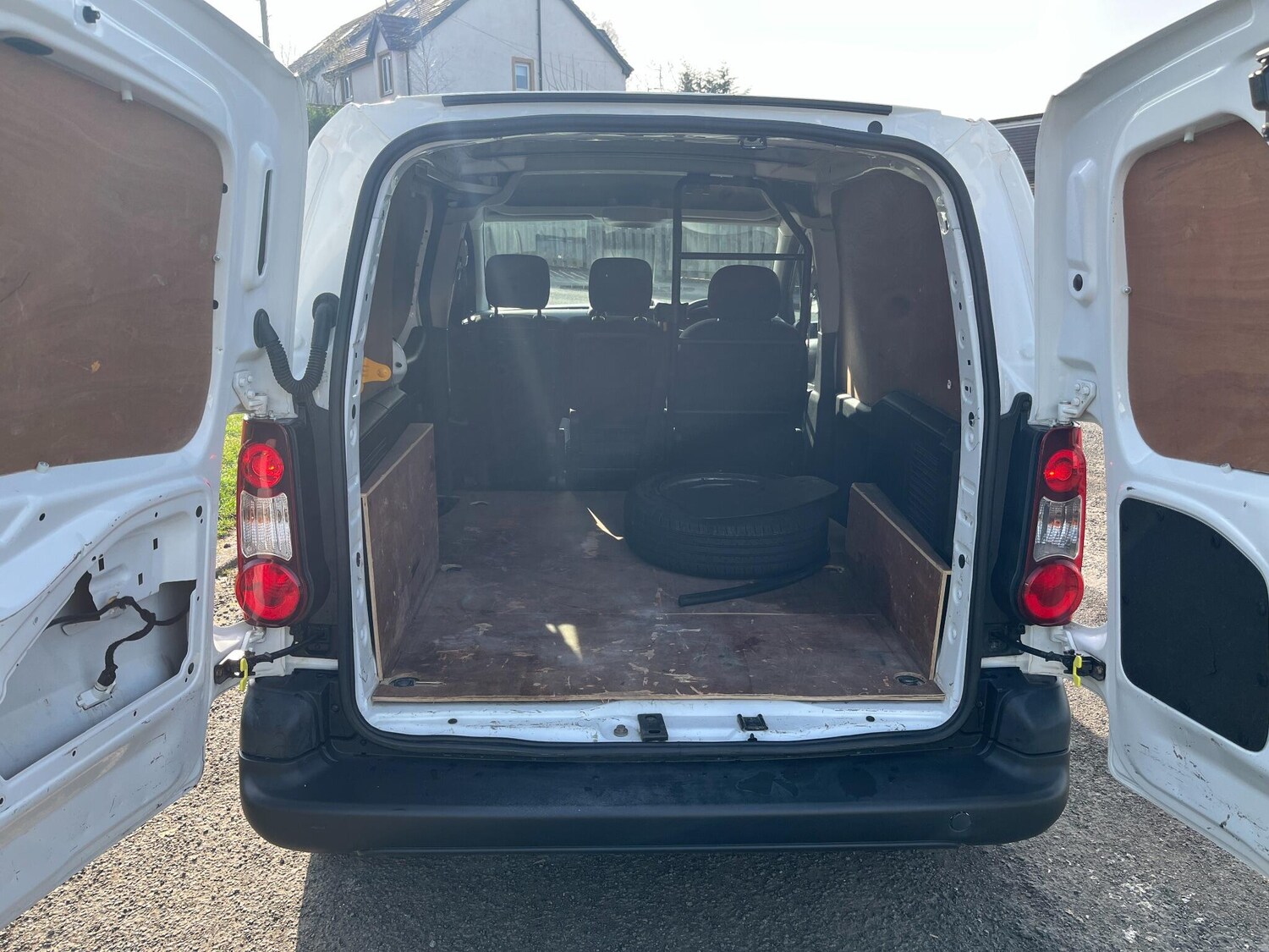 Used Peugeot Partner 2018 for sale - 77969703: Photo 4