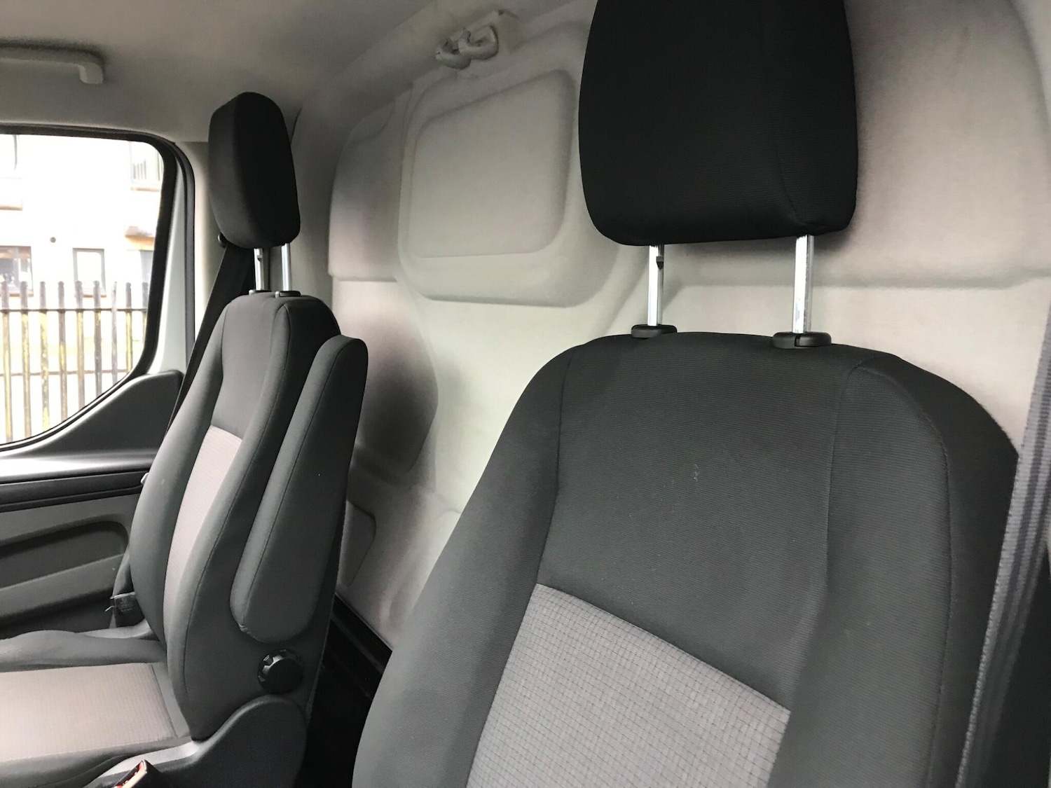 Used Ford Transit Custom 2018 for sale - 76989960: Photo 11