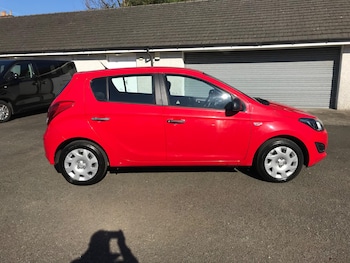 Used Hyundai i20 2013 for sale - 76152167: Photo