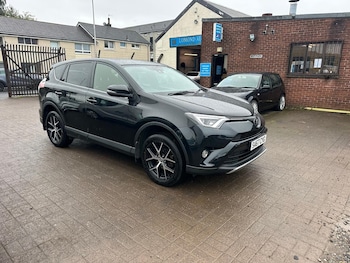 Used Toyota RAV4 2017 for sale - 79553915: Photo