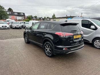 Used Toyota RAV4 2017 for sale - 79553915: Photo