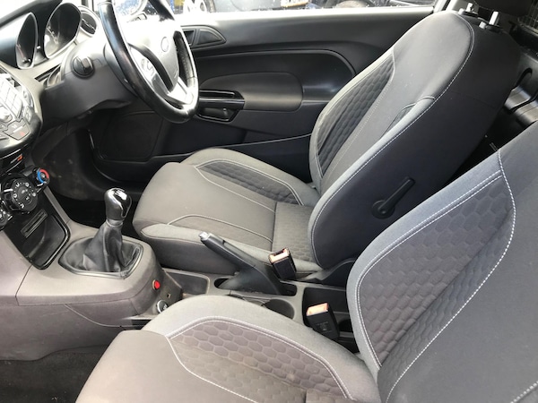 Used Ford Fiesta Van 2017 for sale - 74888884: Photo 12