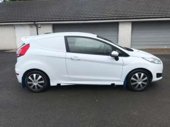 Used Ford Fiesta Van 2017 for sale - 74888884: Photo