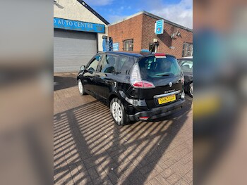 Used Renault Scenic 2013 for sale - 77893087: Photo