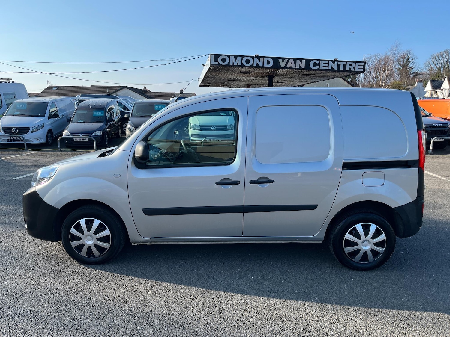 Used Renault Kangoo 2017 for sale - 77970043: Photo 2