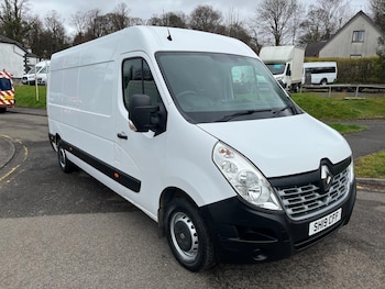 Renault Master feature image