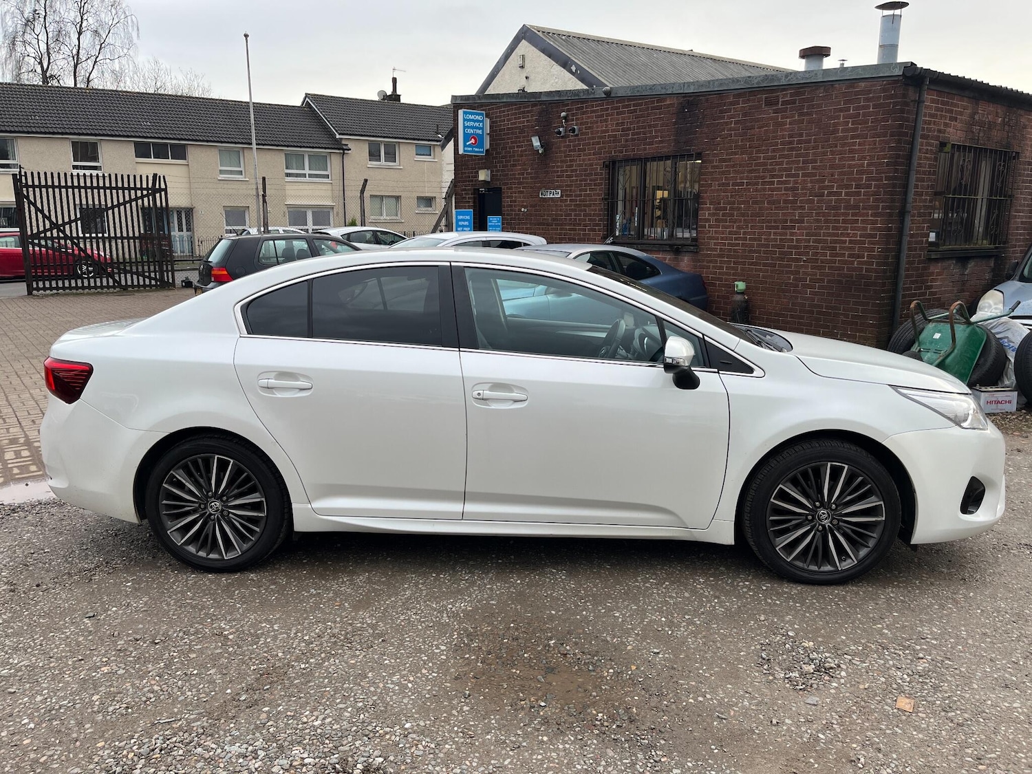 Used Toyota Avensis 2017 for sale - 77939910: Photo 2