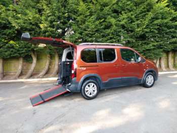 2019 (69) - 1.5 Blue HDi 100 Allure 5dr Wheelchair Accessible Vehicle.