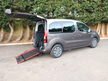 2018 (18) - 1.6 HDI Wheelchair Accessible Vehicle. 5-Door