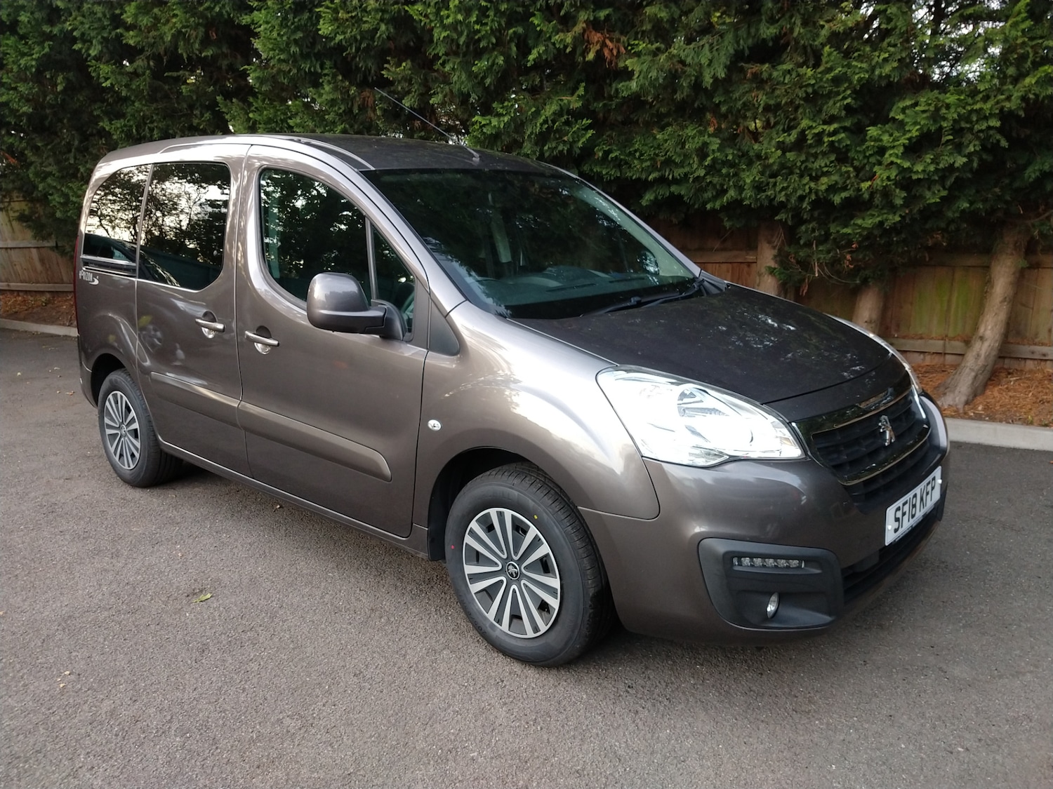 Used Peugeot Partner Tepee 2018 for sale - 75980650: Photo 2