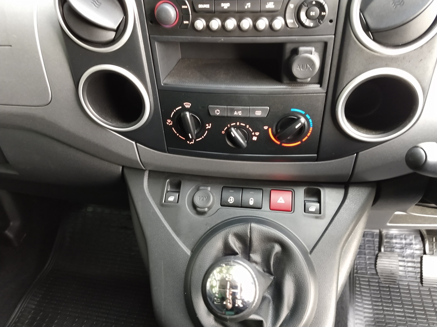 Used Peugeot Partner Tepee 2018 for sale - 75980650: Photo 28