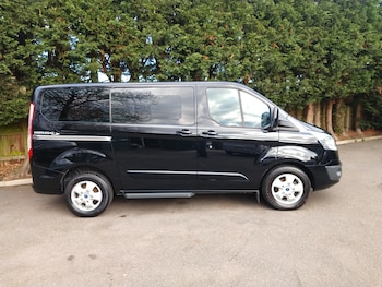 Used Ford Tourneo Custom 2018 for sale - 76625022: Photo