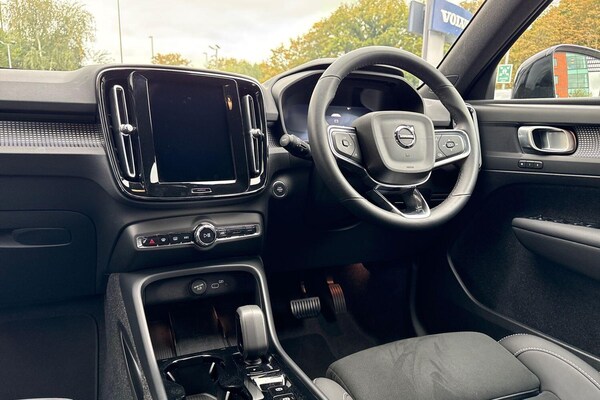 Used Volvo XC40 2025 for sale - 76226641: Photo 34
