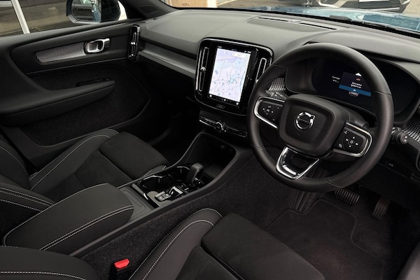 Used Volvo XC40 2025 for sale - 76226641: Photo 5