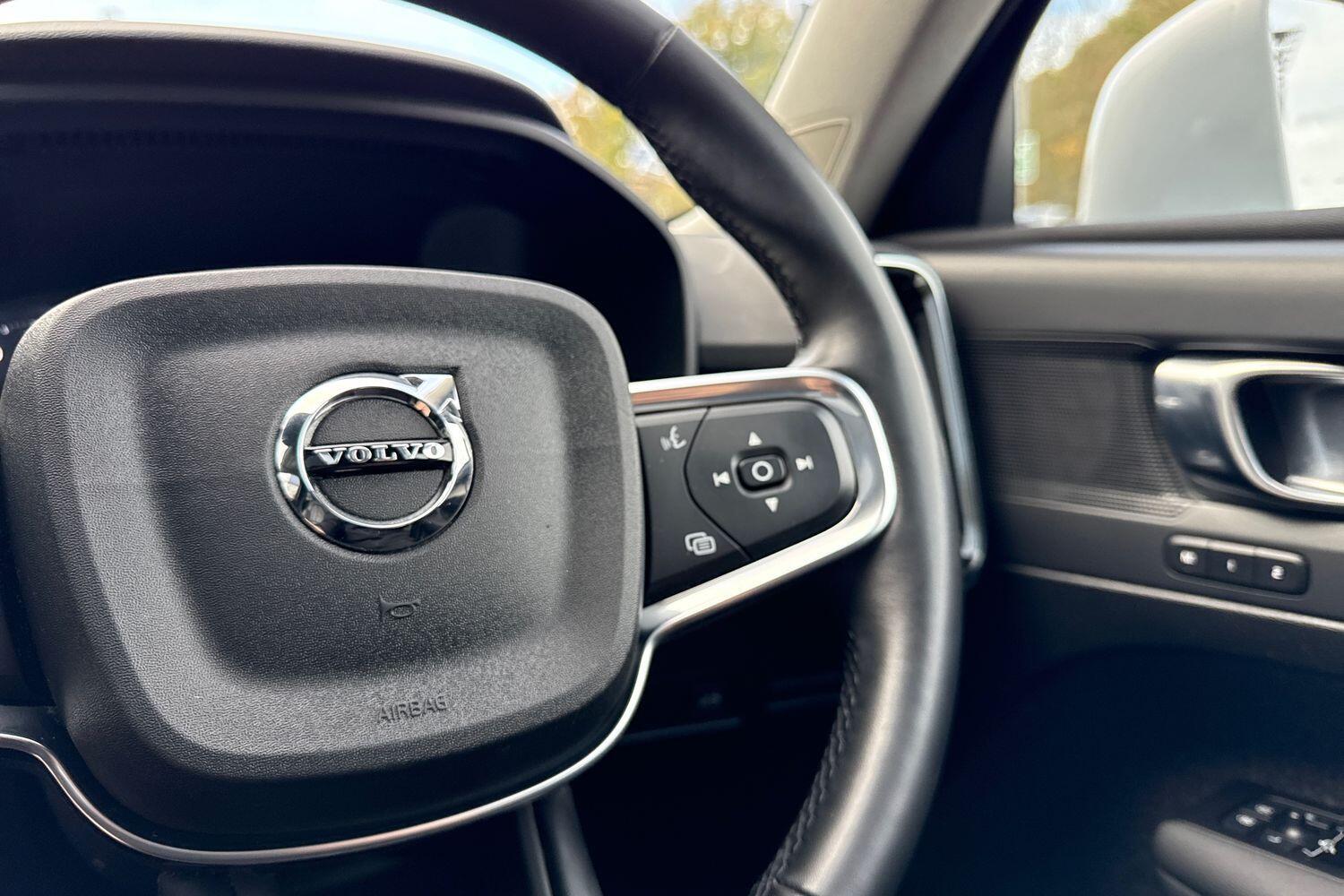 Used Volvo XC40 2021 for sale - 76498934: Photo 35