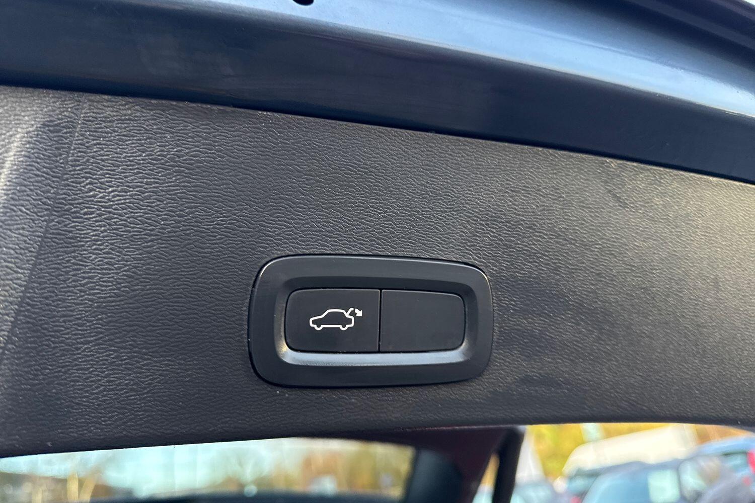 Used Volvo XC40 for sale - 77695666: Photo 21