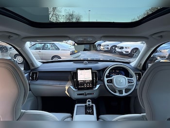 Used Volvo XC90 2025 for sale - 77130786: Photo