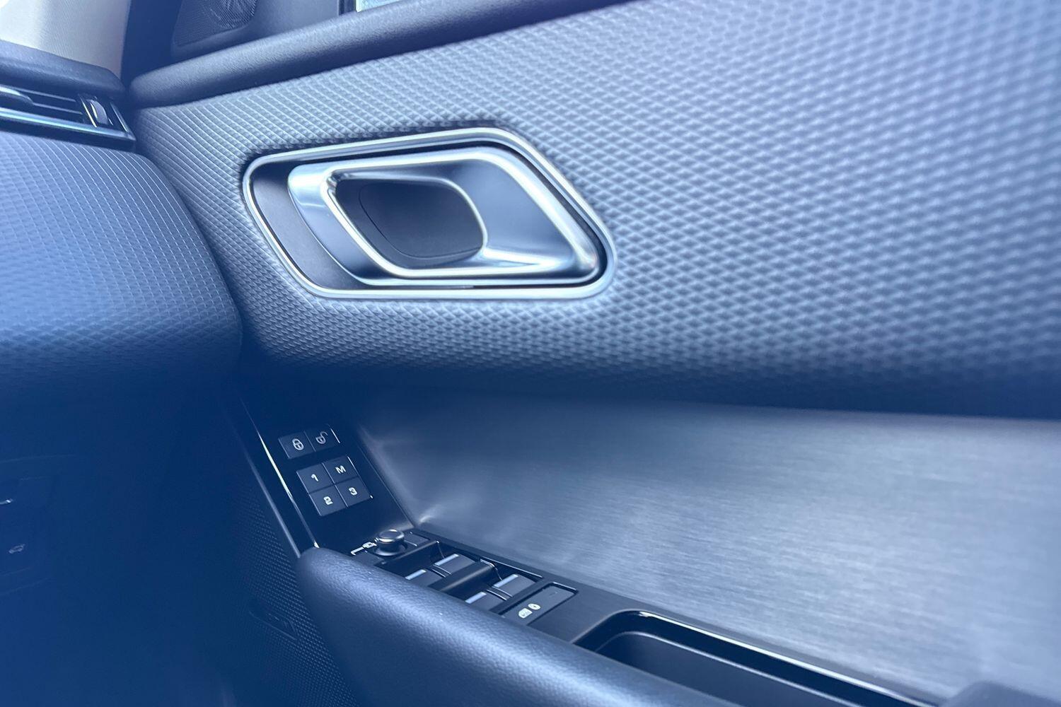 Used Land Rover Range Rover Velar 2018 for sale - 77358367: Photo 40