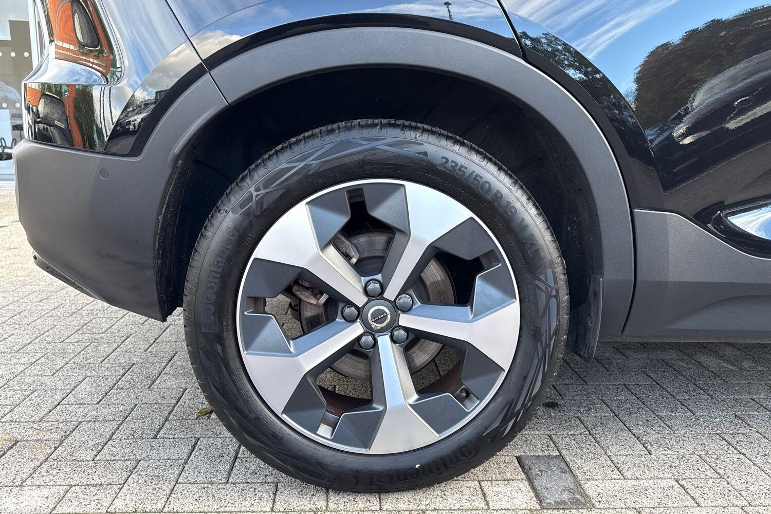 Used Volvo XC40 2022 for sale - 76360857: Photo 14