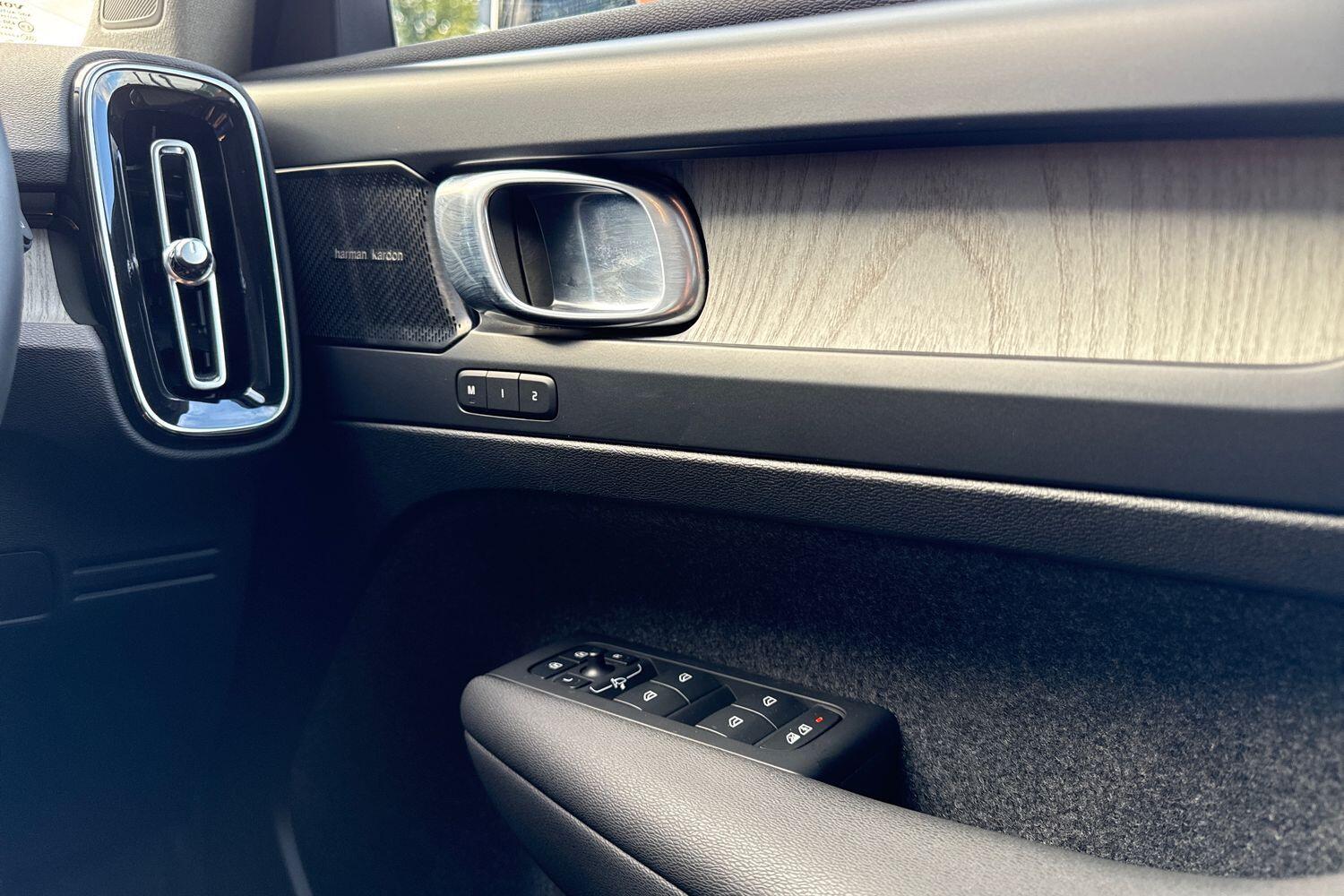 Used Volvo XC40 2022 for sale - 76360857: Photo 41