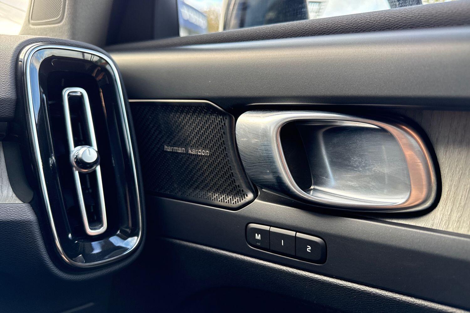 Used Volvo XC40 2022 for sale - 76360857: Photo 42