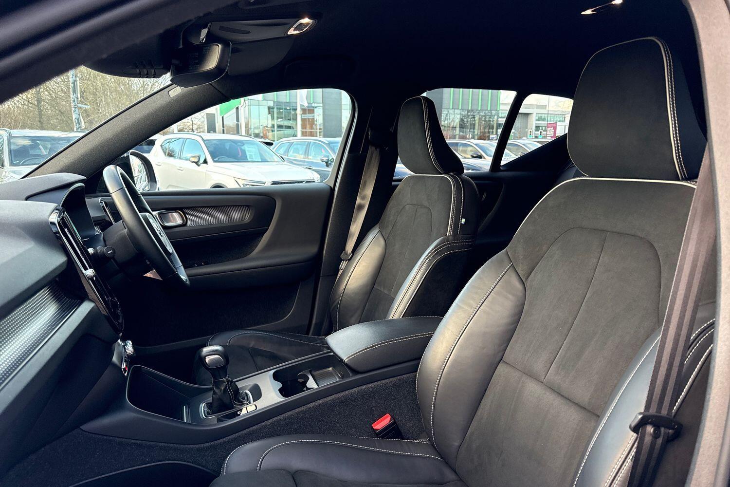 Used Volvo XC40 2021 for sale - 76913232: Photo 28