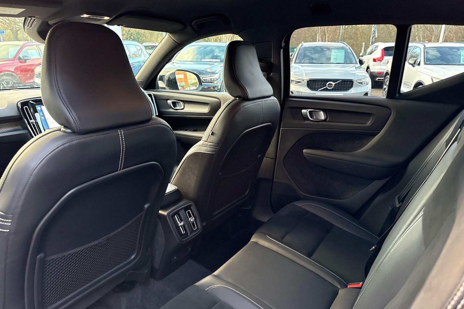 Used Volvo XC40 2021 for sale - 76913232: Photo 31