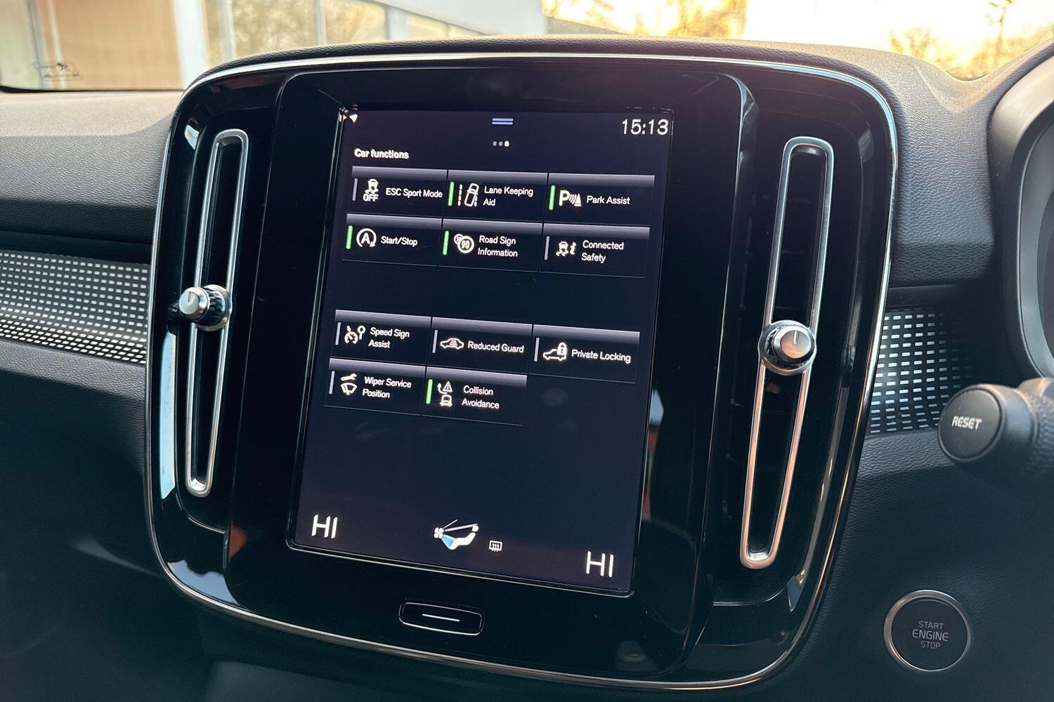 Used Volvo XC40 2021 for sale - 76913232: Photo 40