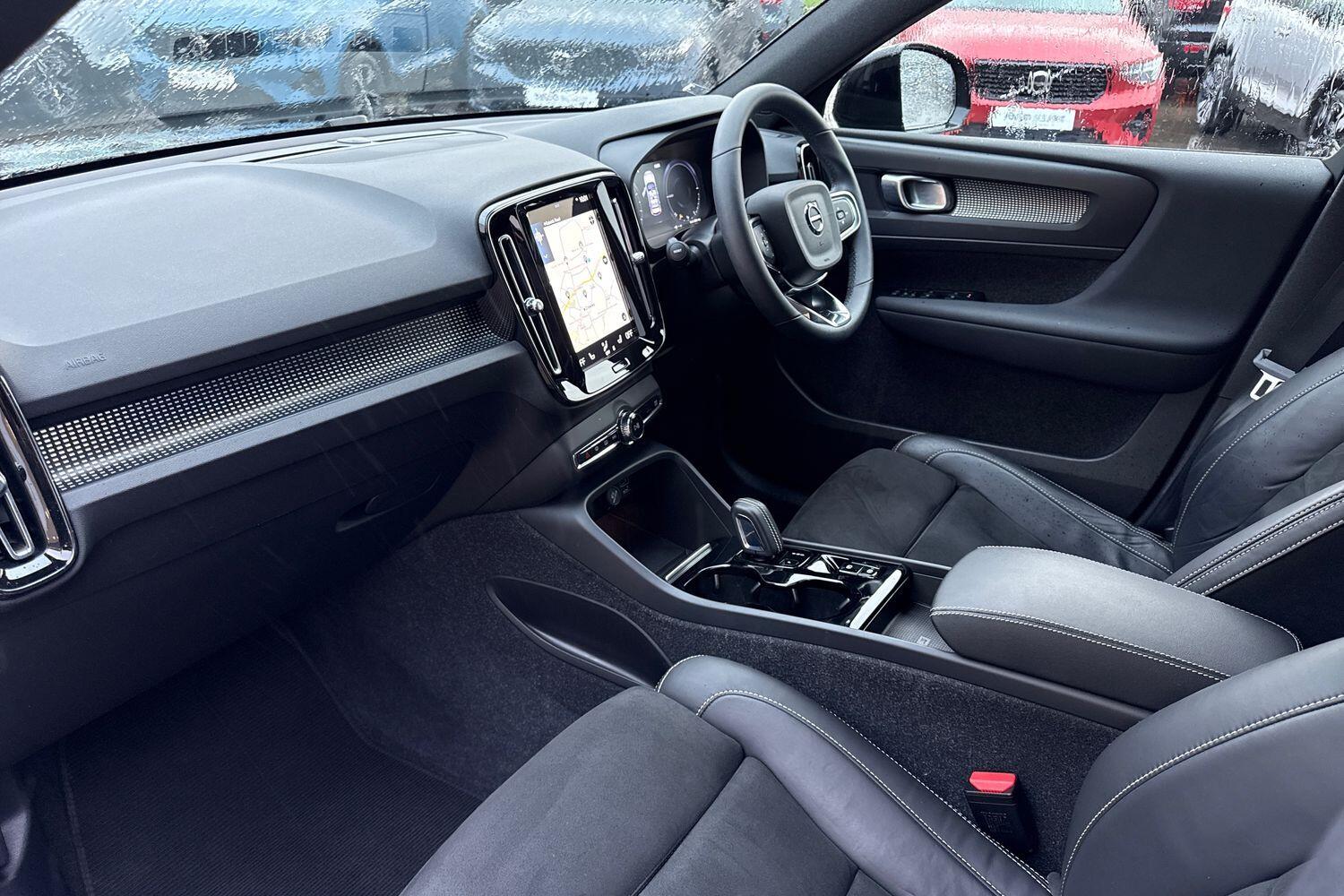 Used Volvo XC40 for sale - 77279929: Photo 27