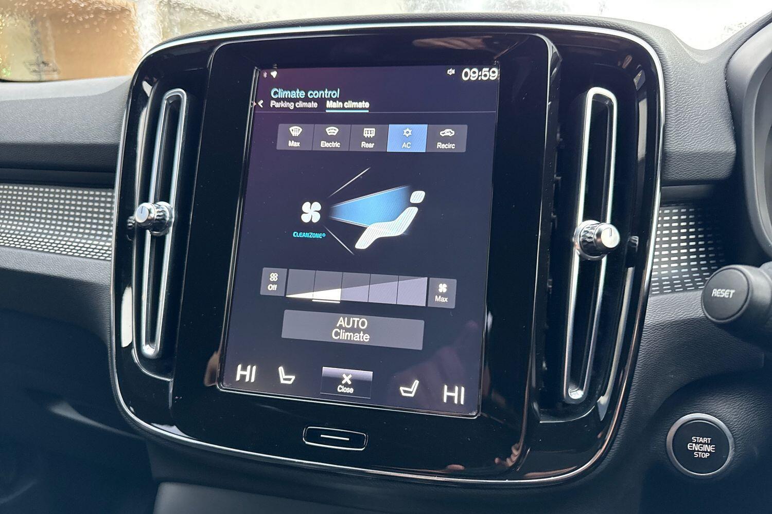 Used Volvo XC40 for sale - 77279929: Photo 38