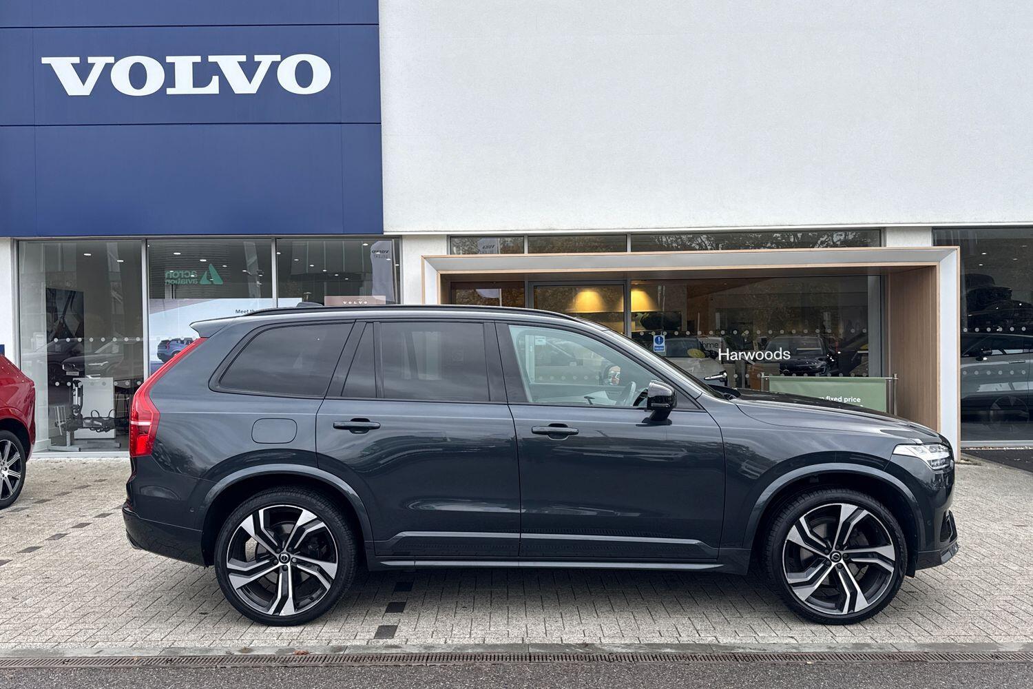 Used Volvo XC90 2021 for sale - 76584037: Photo 2
