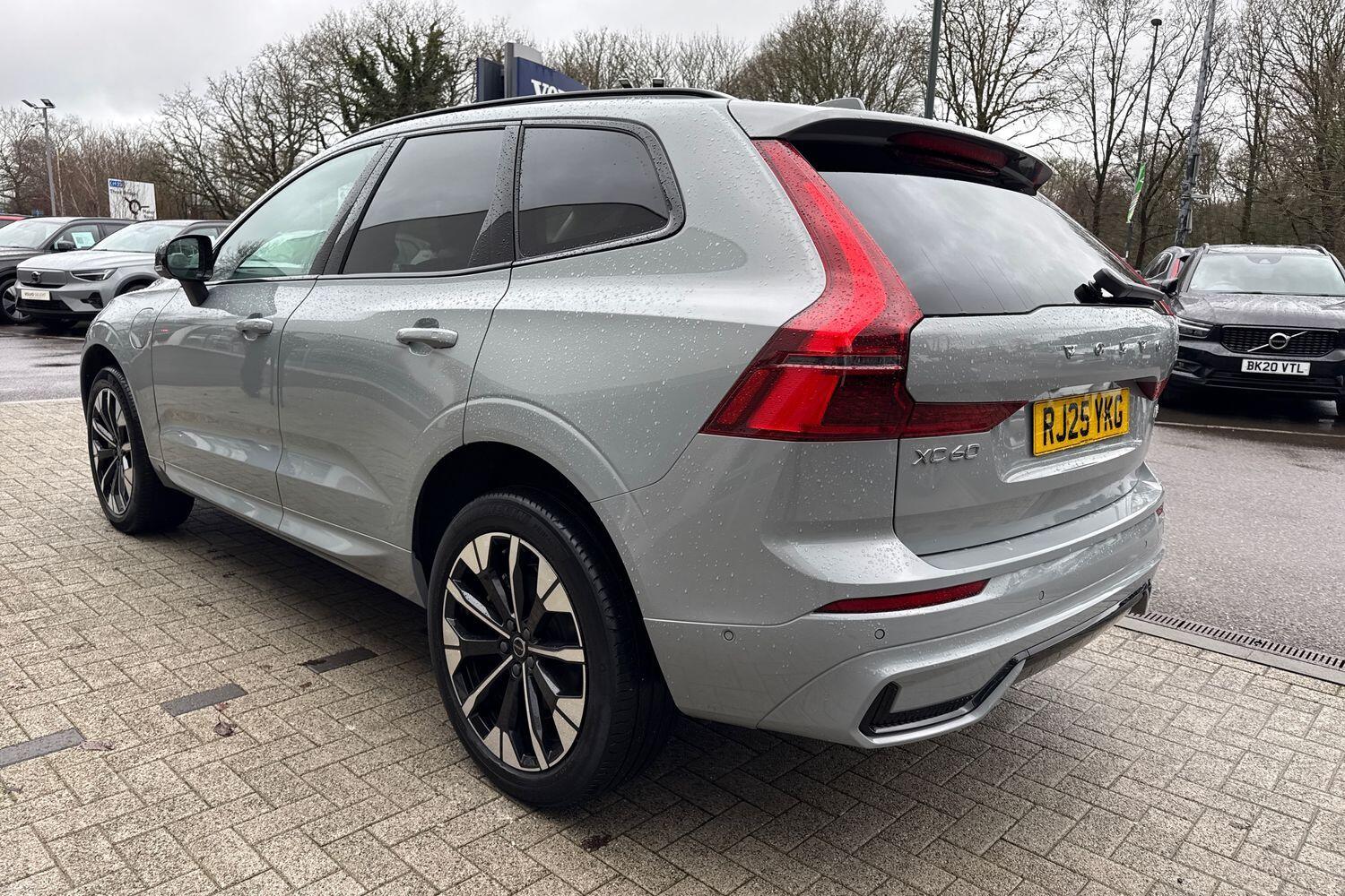 Used Volvo XC60 2025 for sale - 77358871: Photo 10