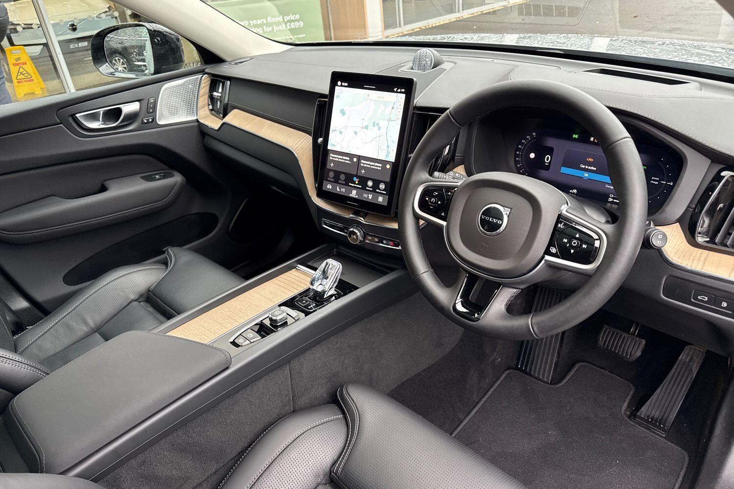 Used Volvo XC60 2025 for sale - 77358871: Photo 6