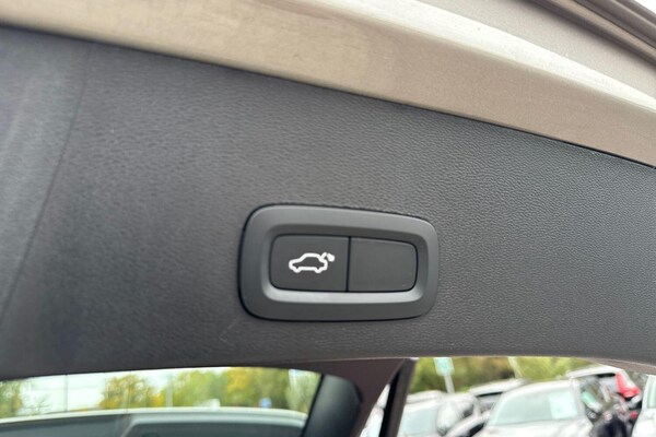 Used Volvo XC40 2022 for sale - 76227632: Photo 20