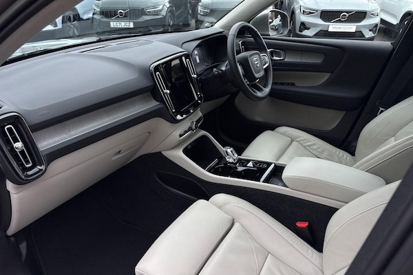 Used Volvo XC40 2022 for sale - 76227632: Photo 26