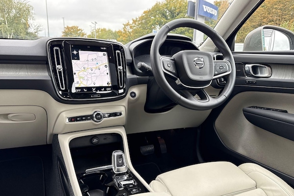 Used Volvo XC40 2022 for sale - 76227632: Photo 34