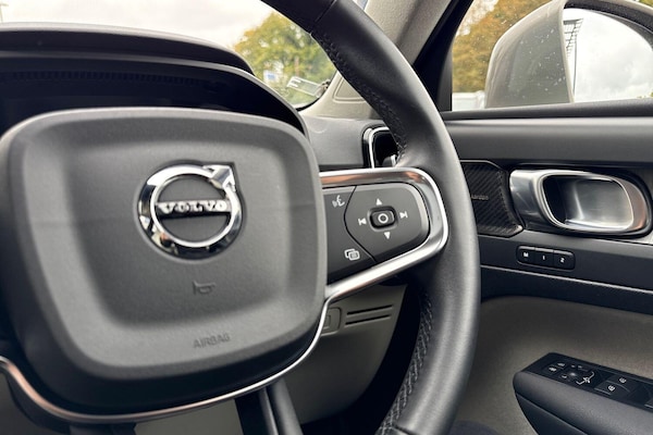Used Volvo XC40 2022 for sale - 76227632: Photo 36