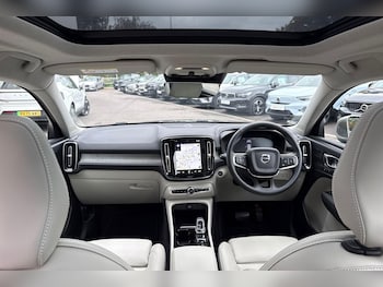 Used Volvo XC40 2022 for sale - 76227632: Photo 3
