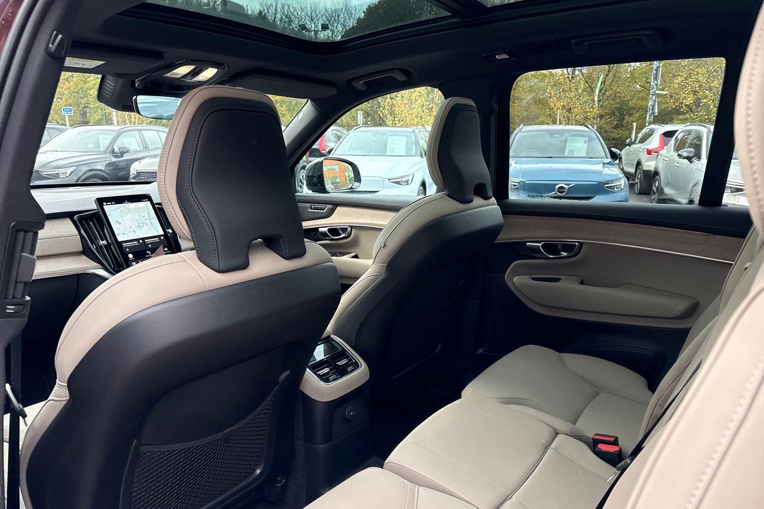 Used Volvo XC90 for sale - 76659019: Photo 32