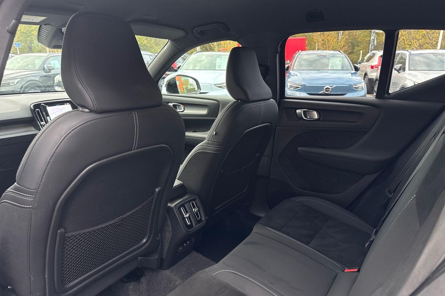 Used Volvo XC40 2025 for sale - 76572877: Photo 30