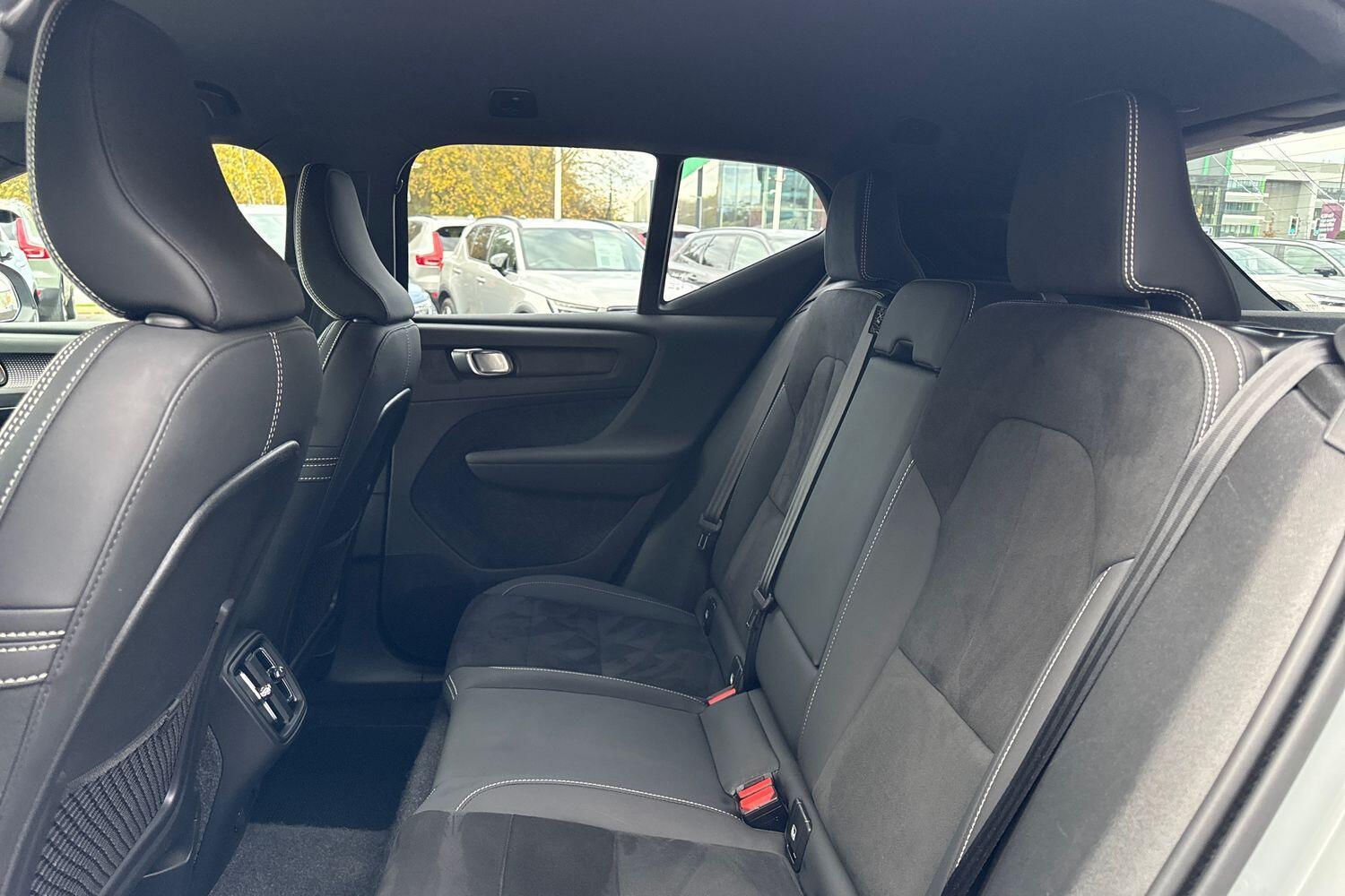 Used Volvo XC40 2025 for sale - 76572877: Photo 31